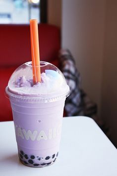 BUBBLETEA on Pinterest | Bubble Tea, Almond Milk and Bubbles Taro Bubble Tea, Taro Boba, Bubble Tea Flavors, Bubble Tea Recipe, Purple Tea, Vietnamese Dessert, Bubble Tea Boba, Boba Drink, Bubble Milk Tea