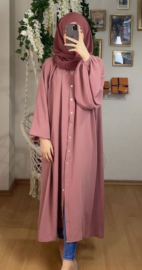 Simple Borka Design, Borkha Design Simple, Muslim Women Outfits, Simple Abaya Designs Casual, Blouse Muslimah Fashion, Muslimah Fashion Outfits Simple, Stylish Burqa Designs, Shirt Abaya, Trendy Abaya Designs