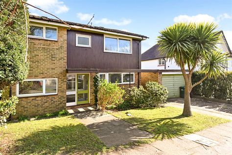 The style and location might well catch your eye, but the interior of this 1960s modern house in Hove, East Sussex probably seals the deal. Something of a time capsule and never before offered for sale. 1960 House, 60s House, 1960s House, Mid Century Exterior, Modernist House, East Sussex, Brutalism, Ranch Style, Mid Century House