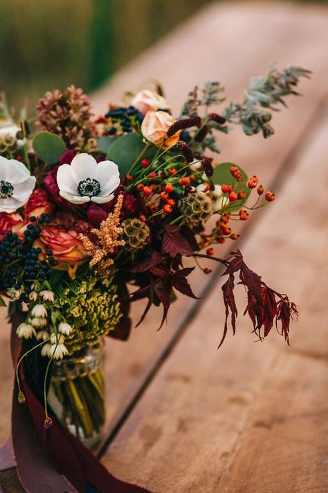 Romanian Wedding, October Wedding Flowers, Wedding Crashers, Rustic Fall Wedding, Fall Wedding Bouquets, Fall Wedding Flowers, Deco Floral, Flower Ideas, October Wedding