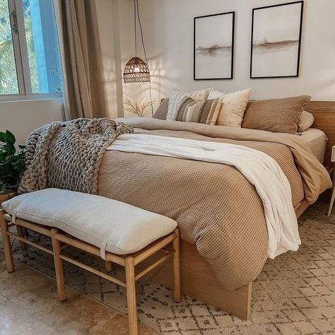 Bed Neutral Colors, Boho Bedroom Beige Bedding, Darker Neutral Bedding, Oat Bedding Ideas, Non White Neutral Bedding, Boho Bedroom Tan Bedding, Bedroom Tan Bedding, Bedroom Ideas Tan Bedding, Neutral Duvet Bedding Ideas