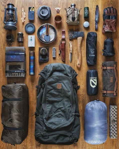 #camping • Instagram Bushcraft Essentials, Vintage Camping Gear, Camping Cooking Gear, Ultralight Backpacking Gear, In My Backpack, Survival Items, Camping List, My Backpack, Ultralight Backpacking