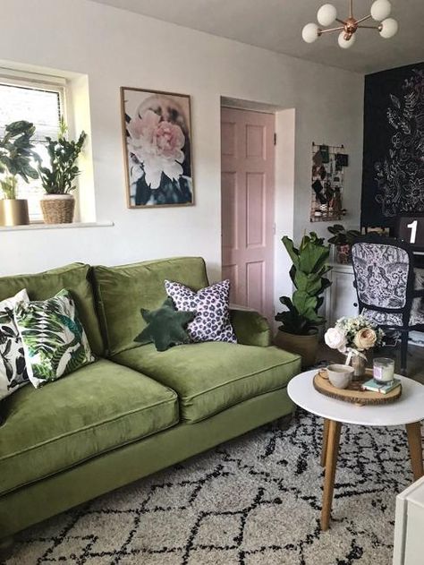 Good Feng Shui Color for 2021 Interior Design, Lucky Color Combinations Olive Green Couches, Lounge Vibes, Green Sofa Living, Small Office Room, Green Couch Living Room, Green Sofa Living Room, Jade Design, Green Couch, Green Velvet Sofa