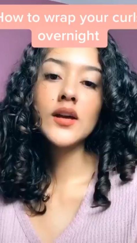 Overnight Hairstyles For Curly Hair, Really Curly Hair, Curly Hair Overnight, Curly Hair Care Routine, Overnight Hairstyles, Curly Hair Videos, Hair Stylies, Curly Hair Inspiration, Curly Hair Routine