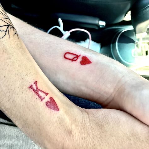 King of hearts & Queen of hearts ♥️ Couple tattoos Vegas Tattoos, King Of Hearts Tattoo, Vegas Couple, Tattoo King, Queen Of Hearts Tattoo, Vegas Tattoo, Hearts Tattoo, Beauty Skin Quotes, Hand Tattoos For Girls