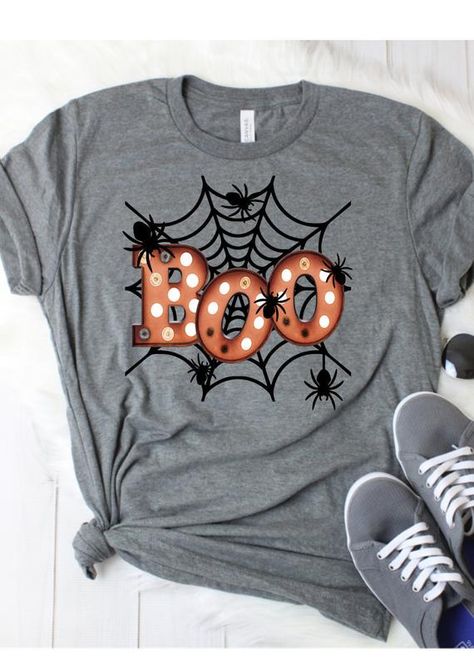 Halloween Tee Shirts, Hoodie Ideas, Under Your Spell, Boo Shirts, Tshirt Outfit, Cricut Halloween, Halloween Sublimation, Cute Shirt Designs, T Shirt Transfers