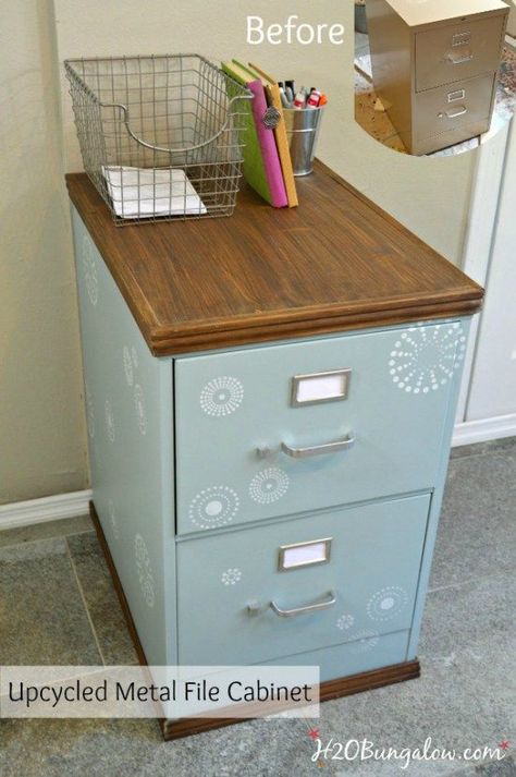 Filing Cabinet Makeover, Metal File Cabinet, File Cabinet Makeover, Diy Rangement, Desk Diy, Metal Filing Cabinet, Class Decor, Cabinet Makeover, Cabinet Ideas