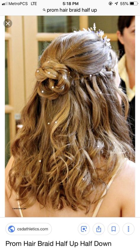 Half Up Curls, Straightening Curly Hair, Medium Length Curly Hair, Wedding Hair Half, Half Up Half Down Hair Prom, Plaits Hairstyles, Wedding Hairstyles Half Up Half Down, Wedding Hair Down, Penteado Cabelo Curto