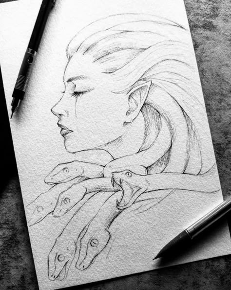 Medusa Art, Men Tattoos, Art Sketches Doodles, Tiny Tattoo, Art Sketches Pencil, Art Drawings Sketches Pencil, Dark Art Drawings, Fan Art Drawing, Pencil Art Drawings