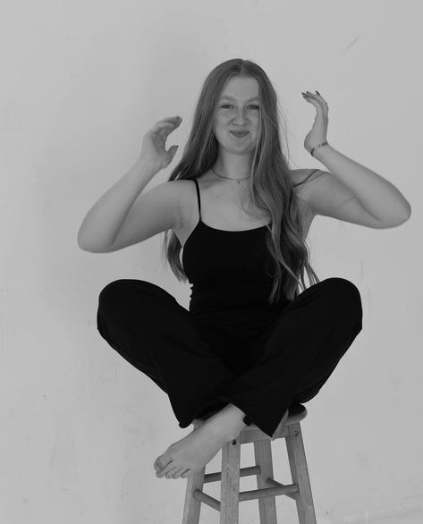 Black and white photography with stool in studio modeling posing aesthetic pics inspiration #bwphoto #photography #model #cleangirl #aesthetic Stool Poses, Posing Aesthetic, Poses Photoshoot, White Sheet, Sitting Poses, Aesthetic Pics, Photography Model, Bw Photo, Model Pictures