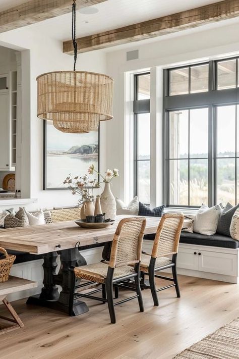 How to Create the Perfect Modern Farmhouse Breakfast Nook Nook Table Ideas, Modern Farmhouse Breakfast Nook, Dining Room Built In Bench, Farmhouse Breakfast Nook, Breakfast Nook Furniture, Farmhouse Breakfast, Modern Breakfast Nook, Breakfast Nook Bench, Dining Room Nook