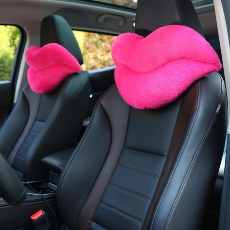 PRICES MAY VARY. ♥Charming Lip Shape Car Pillow ♥ -- This plush lip shape pillow is so adorable and romantic design as well as the elegant shape and bright colors make people feel very warm and comfortable. Putting such a novel pillow in your car while driving will increase your driving pleasure. It feels super plump and soft, just like leaning on your charming red lips. The double curves and ergonomic design, providing perfect support for your neck while driving, no more long-distance travel pa Pink Car Accessories Interiors, Indie Car Decor, Kawaii Car Interior, Red Car Accessories, Pink Car Decor, Car Makeover, Quick Sewing Gifts, Kawaii Car, Lips Pillow