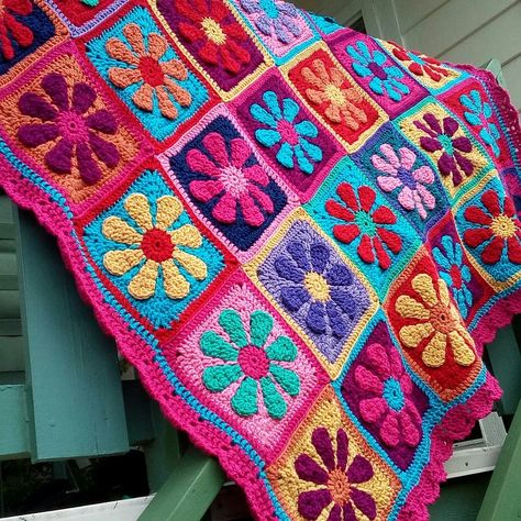 Daisy Charity Square | NICOLA KNITS Daisy Granny Square, Knitting Squares, Mandala Yarn, Daisy Garden, Crochet Square Blanket, Flower Granny Square, Retro Daisy, Aran Weight Yarn, Crochet Daisy