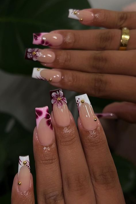 Regular Manicure Ideas, Spunky Nail Designs, Nail Flower Art Designs, Cute Color Combos For Nails, Pink And Brown Nail Ideas, Summer Junk Nails, Cherry Themed Nails, Maximalist Nails Short, Polynesian Nails