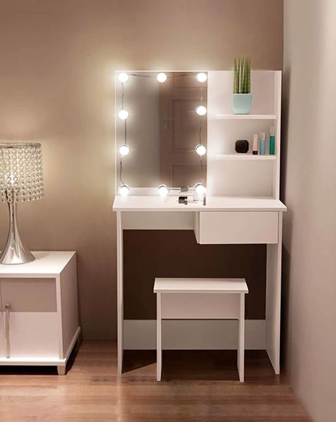 Small Room Vanity, Vanity Ideas Bedroom Small, Small Vanity Ideas Bedroom, Retreat Decor, Simple Dressing Table, Dressing Table Modern, Flat Bedroom, Modern Dressing Table Designs, White Dressing Table