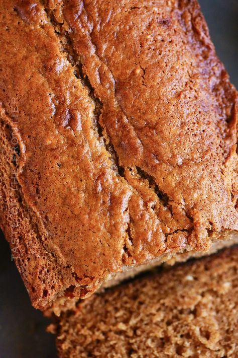 Apple Butter Bread is the ultimate fall breakfast. It is packed with sweet apple butter, and cinnamon, and yields a perfectly tender crumble. Apple Butter Bread Recipe, Apple Butter Desserts, Apple Butter Bread, Air Fryer Cod, Apple Roll, Apple Butter Cake, Applesauce Muffin Recipe, Batter Bread, Recipe Using Apples