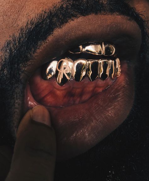 Put ya money where ya mouth is— custom grill captured by Oseije for OJI ROYALE Custom Grill, I Love Being Black, Art Noir, Gold Teeth, Happy Black, Photographie Portrait Inspiration, Black Photography, Afrocentric Art, Black Art Painting