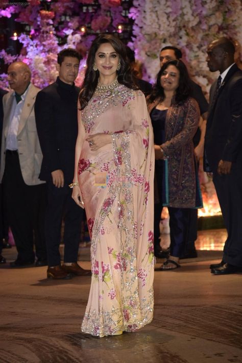 Madhuri Dixit at Akash Ambani & Shloka Mehta engagement at Antilia in mumbai on 30th June 2018 Shloka Ambani, Madhuri Dixit Saree, Shloka Mehta, Akash Ambani, Handmade Fabric Bags, Madhuri Dixit, Saree Trends, Drop Dead, Family Events