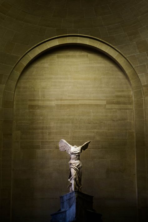 Nike of Samothrace, Louvre, Paris, 04.10.2015 Louvre Art, Nike Of Samothrace, Winged Victory Of Samothrace, Winged Victory, Ancient Greek Architecture, Louvre Paris, Marble Sculpture, Greek Art, Pablo Picasso