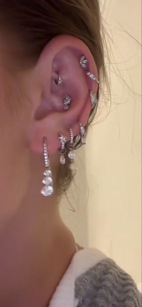 Full Ear Piercings, Ear Peircings, Brooke Monk, Earring Styles, Cool Ear Piercings, Pretty Ear Piercings, Face Piercings, Cool Piercings, Cute Ear Piercings