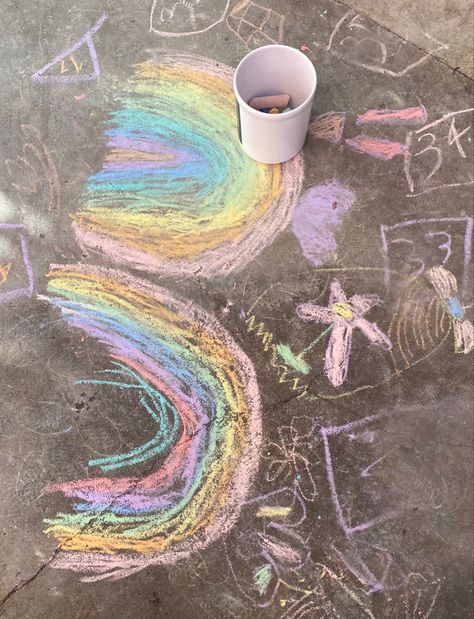 two pastel rainbows drawn on the sidewalk with chalk, alongside some chalk flower doodles Side Walk Chalk Art Aesthetic, Chalk Drawings Aesthetic, Chalk On Sidewalk, Sidewalk Chalk Aesthetic, Sidewalk Chalk Drawings, Purple Ketchup, Chalk Art Aesthetic, Chalk Aesthetic, Cute Chalk Drawings