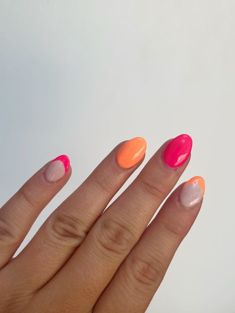 Summer Nails Pink And Orange, Beach Vacay Nails, Summer Vacay Nails, Nails Rounded, Vaca Nails, Pink And Orange Nails, Cutesy Nails, Mexico Nails, Mom Nails