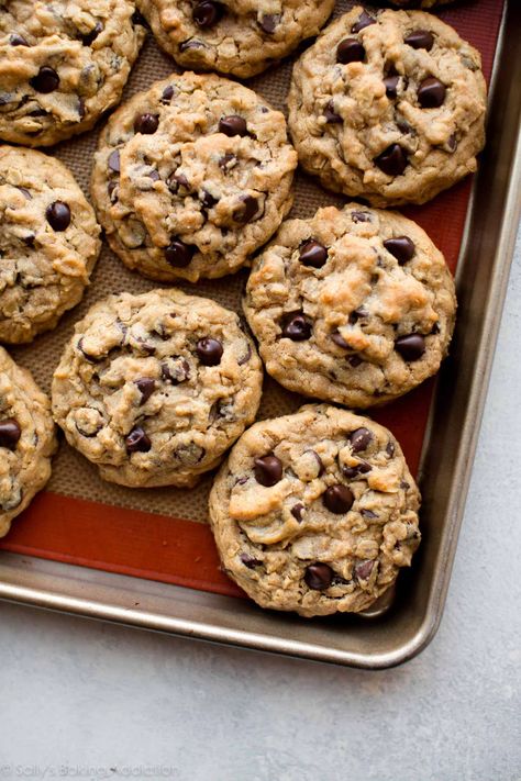 Chocolate Chip Cookies Peanut Butter, Peanut Butter Oatmeal Chocolate Chip, Peanut Butter Oatmeal Chocolate Chip Cookies, Cookies Peanut Butter, Peanut Butter Oats, Peanut Butter Oatmeal Cookies, Oatmeal Chocolate Chip, Peanut Butter Oatmeal, Oatmeal Chocolate