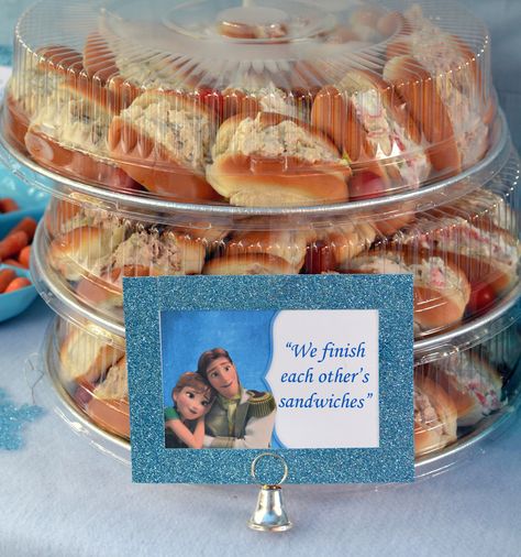 Frozen Sandwiches Party Food Idea Sandwiches Party, Frozen Sandwiches, Disney Frozen Birthday Party Ideas, Winter Wonderland-party, Frozen 3rd Birthday, Frozen Birthday Party Ideas, Elsa Birthday Party, Frozen Bday Party, Blue Jello