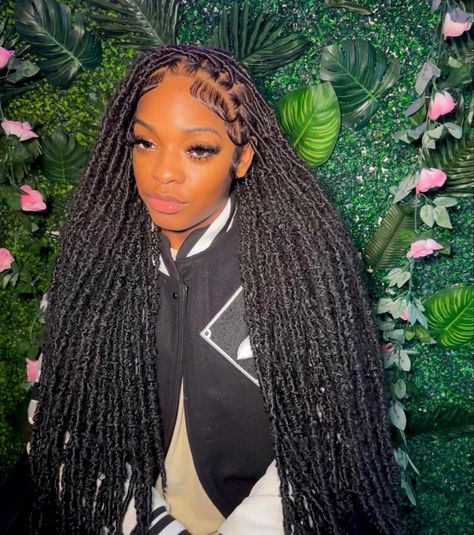 Faux Locs Marley Hair, Sleek Braided Ponytail, Big Box Braids Hairstyles, Birthday Hairstyles, Feed In Braids Hairstyles, Faux Locs Hairstyles, Braided Cornrow Hairstyles, Quick Braided Hairstyles, Cute Box Braids Hairstyles