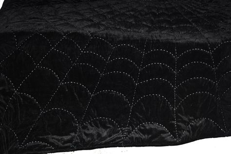 Black Velvet Quilt King Comforter Spider Bedspread Blankets Bedding set Quilt for sale Customized Personalized  Fathers day gifts Blankets Black, Black Blankets, Spooky Bedroom, California King Quilts, Comforter Quilt, Dorm Gift, Star Pillow, Velvet Comforter, Bed Blankets