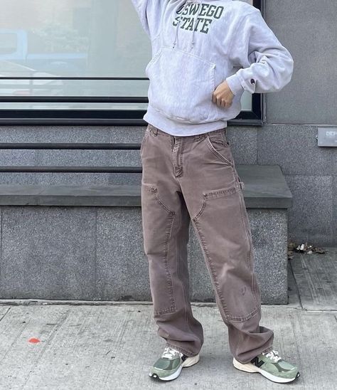 Carhartt Outfit Men, Carhartt Pants Outfit, Carpenter Pants Outfit, Jeans Outfit Men, University Outfit, Pants Outfit Men, Trendy Boy Outfits, Instagram Jewelry, Black Men Street Fashion