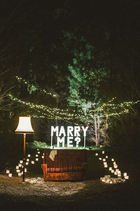 Awesome Ideas for a Christmas Proposal! | Bridal Musings Wedding Blog Christmas Proposal, Perfect Proposal, Wedding Proposals, Frou Frou, Bohol, Marriage Proposals, Marry You, Here Comes The Bride, A Sign