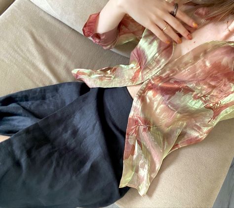 sheer floral top paired with a black linnen skirt and gold jewelry
the shirt has gold and red flowers Mesh Tops Outfit, Jewelry Summer Aesthetic, Sheer Top Outfit, Black Linen Skirt, Mesh Top Outfit, Tops Outfit, Mesh Tops, Sheer Floral Top, Jewelry Summer