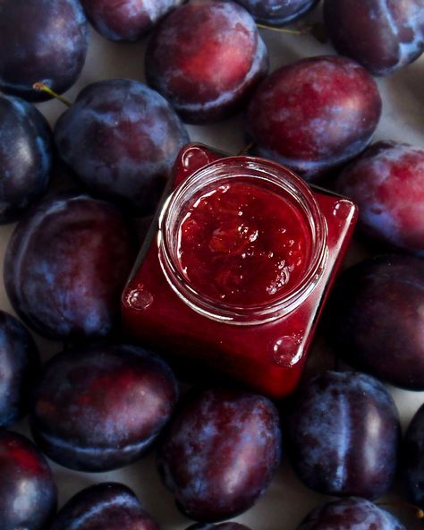 Baked damson plum jam #recipe Damson Jam, Celtic Garden, Plum Jam Recipe, Damson Plum, Witchy Kitchen, Creative Diary, Plum Recipes, Plum Jam, Baking Inspiration