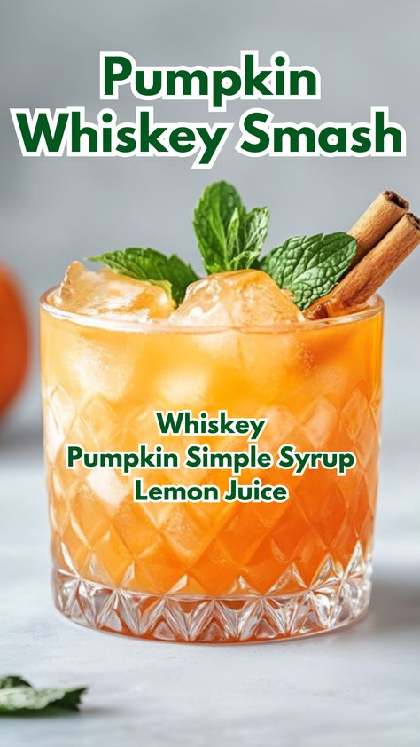 Pumpkin Whiskey Smash Pumpkin Cocktails, Autumn Beverages, Sparkling Water Drinks, Cocktail Cards, Whiskey Smash, Juice Cocktails, Cocktail Recipes Whiskey, Pumpkin Syrup, Pumpkin Drinks