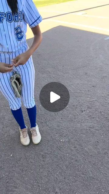 Softball on Instagram: "whats your favorite softball cheer?? 💙  🎞: TT @ saffordhighsoftball0  ( Dm for credit or removal / All rights® are reserved & belong to their respective owners )  🔸🔸  🔰 🎯 Share with a friend​​​​​​​​ 💾 Save​​​​​​​​ 👍Like  🔔 Turn Post Notification On * Follow our for more beautiful pictures!  👉 Check the LINK IN OUR BIO 👆 👍 Perfect gift for your family members and FRIENDS. 💯 Satisfaction guaranteed!  Thank you ! 😚  ➖ #softballplayers #softballlifestyle101 softballsunday #softballdad #softballpitching #softballlove #softballmoms #softballseason #softballgirls #softballplayer #softballislife #softballcoach #softballpitcher #softballfield #softballofinsta" Softball Outfits For School, Soft Ball Chants, Softball Cheers For The Dugout, Softball Pictures With Friends, Cute Softball Pictures, Softball Chants, Softball Aesthetic, Softball Cheer, Softball Cheers