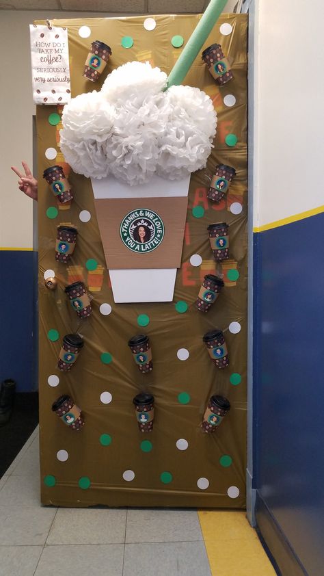 Teachers Appreciation Door Latte Bulletin Board Ideas, Starbucks Classroom Door, Starbucks Bulletin Board Ideas, Starbucks Door Decoration, Starbooks Library, Christmas School Door Decorations, Starbucks Decorations, Starbucks Decor, Teacher Appreciation Week Door