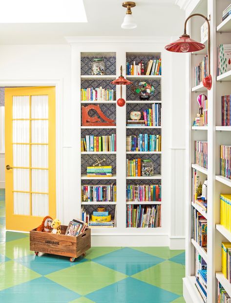 John Ellis for Country Living Unique Interior Door, Bookcase Colors, Colorful Bookshelves, Bookshelves Office, Built In Bookcases, Paint Floor, Small Playroom, Creative Kids Rooms, Kids Play Spaces