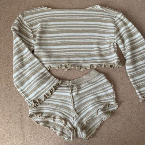 Sommer Strand Outfit, Cute Sleepwear, Cute Pajama Sets, Smink Inspiration, Stefan Salvatore, Cute Pajamas, Hozier, Mode Vintage, Mode Inspiration