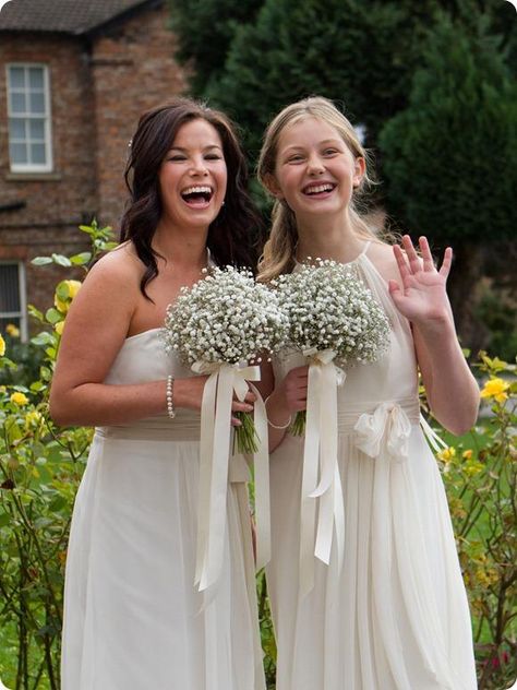 Gypsophila Wedding, Prettiest Bouquet, All White Wedding, Ribbon Bouquet, Babies Breath, Bridal Magazine, White Wedding Bouquets, White Bouquet, Bridesmaid Flowers