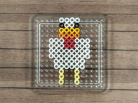 10 Easy Minecraft Perler Bead Patterns – Krysanthe Melty Bead Patterns Easy, Peeler Bead Minecraft, Perler Bead Minecraft Patterns, Pyssla Ideas Easy, Cute Perler Bead Ideas, Cool Perler Bead Patterns, Peeler Bead Ideas, Minecraft Perler Bead Patterns, Perler Bead Ideas