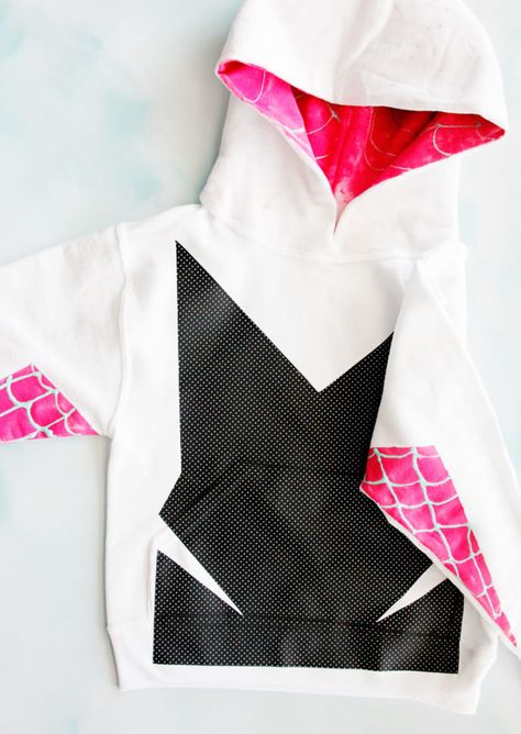 Spider-Man: Into the Spider-Verse Costume DIY! - Gwen Stacy Spider Costume Kids, Funny Diy Costumes, Spider Gwen Costume, Diy Spider, Diy Superhero, Spider Shirt, Spider Costume, Superhero Costumes, Spider Man Into The Spider Verse