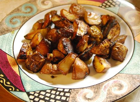 Asian inspired potatoes. These were really good. Japanese Sweet Potato Recipe, Asian Potatoes, Creamy Chicken Pasta Recipes, Sweet Potato Recipes Roasted, Red Potato Recipes, Sweet Potato Recipe, Japanese Sweet Potato, Roasted Potato Recipes, Potato Sides