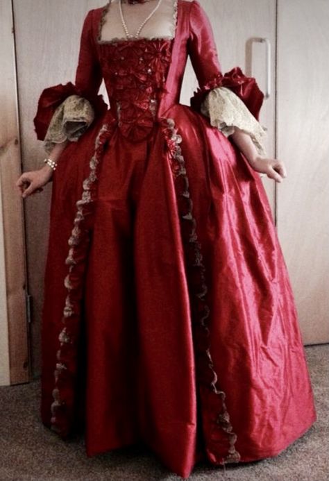 1760s Dress, 1600s Dresses, 1700 Dresses, 1700s Dresses, Georgian Dress, 18th Century Dresses, Baroque Dress, Rococo Dress, 18th Century Dress