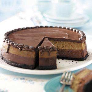 Cheesecake Ideas, Mocha Cheesecake, Coffee Cheesecake, Melting Chocolate Chips, Chocolate Cheesecake, Food Cakes, Taste Of Home, Cheesecake Recipes, Let Them Eat Cake