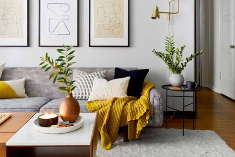 Smart Spaces with Emily Henderson | The Perfect Finish Blog by KILZ® Mid Century Modern Living Room Grey Couch, Mid Century Eclectic Living Room, Kilz Primer, Gray Sofa Living, Mid Century Eclectic, Grey Sofa Living Room, Office Idea, Eclectic Living, Mid Century Living