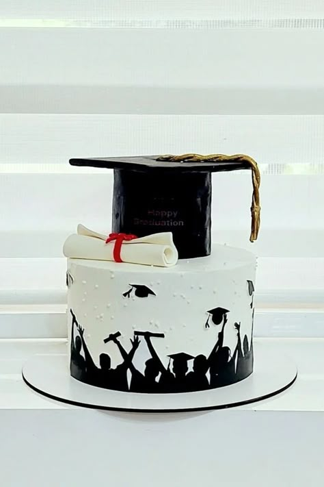 Graduation Day is one of the most important milestones in your student life. The journey you had so far and this particular day will be celebrated on a grand scale Graduation Cake For Man, Student Cake Ideas, Graduation Cake Ideas 2023, Graduation Cupcake Ideas, Graduation Theme Cake, Graduation Cake Ideas, Graduation Cap Cake, Graduation Cake Designs, Graduation Party Cake