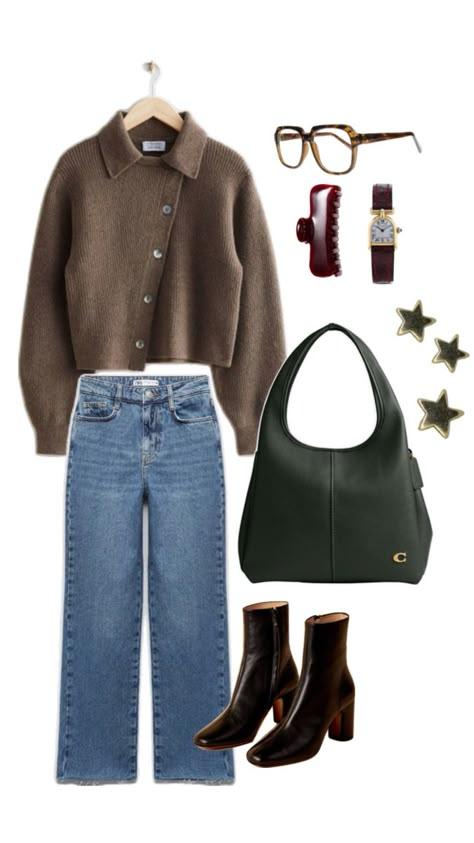 #outfits #fits #brownoutfits #jeans #easyoutfits #chic #oldmoney #brownpullover #sunglasses #vintagewatches #styling #brownstyling Autumn Outfits Casual, Basic Outfits Fall, Warm Autumn Outfits, 20’s Fashion, Warm Dresses, Autumn Outfits, Outfits Fall, Warm Autumn, Basic Outfits