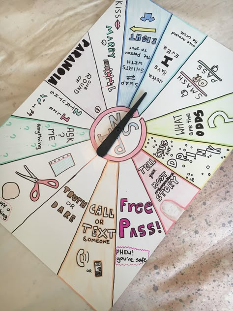 Games To Make With Paper, Fun Paper Games, Board Game Ideas, Fun Sleepover Activities, Teen Sleepover Ideas, Homemade Board Games, Fun Sleepover Games, Sleepover Party Games, Diy Party Games