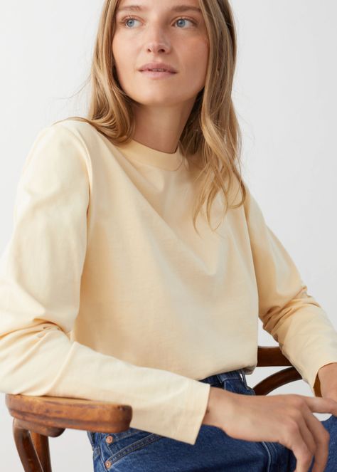 Organic Cotton Long Sleeve T-Shirt - Light Yellow - Long Sleeve Tops - & Other Stories Yellow Long Sleeve, Straight Clothes, Fashion Story, Light Yellow, Bags Accessories, New Outfits, Long Sleeve T Shirt, Timeless Fashion, Work Wear